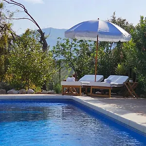 Lolo Villa Loja